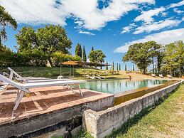 Belvilla by OYO Macetona - Forno