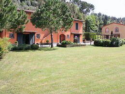 Belvilla by OYO Casa Rossa 8 pax