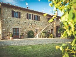 Belvilla by OYO Villa Dezi