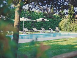 Belvilla by OYO Villa Dezi