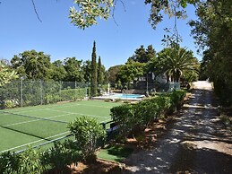 Belvilla by OYO Villa Alexa