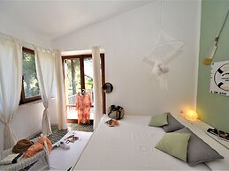 Belvilla by OYO Villa Alexa