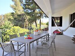 Belvilla by OYO Villa Alexa