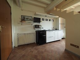 Pretty Apartment Near San Gimignano