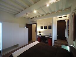 Pretty Apartment Near San Gimignano