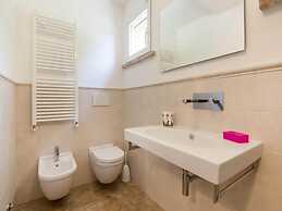 Belvilla by OYO Montenovo Villa