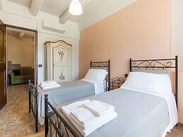 Belvilla by OYO Montenovo Villa