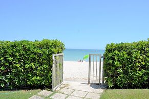 Apartment by the Marotta Beach