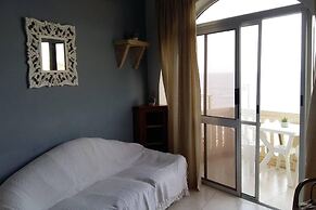 Excellent Views 2-bed Apartment in Marsalforn Gozo