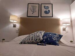 Excellent Views 2-bed Apartment in Marsalforn Gozo