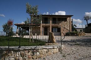 Serene Living in a Stone Villa in Marche