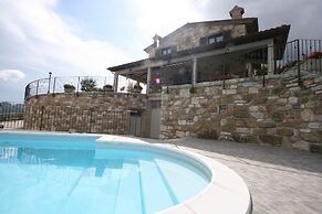 Serene Living in a Stone Villa in Marche