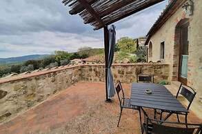 Tuscan Scenic View Stay
