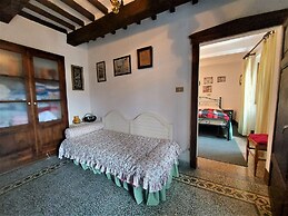Charming Tuscan Getaway