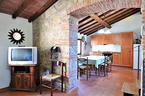 Apartment in Massa Marittima With Pools