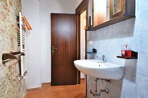 Apartment in Massa Marittima With Pools