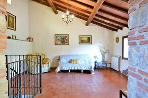 Apartment in Massa Marittima With Pools