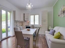 Holiday Home in Borgo Pace With Pool