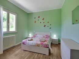 Villa in Borgo Pace With Private Pool