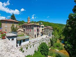 Villa in Borgo Pace With Private Pool