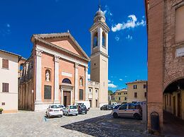 Villa in Borgo Pace With Private Pool