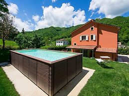 Holiday Home in Borgo Pace With Pool