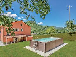 Holiday Home in Borgo Pace With Pool