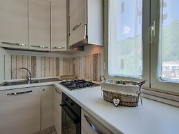 Villa in Borgo Pace With Private Pool