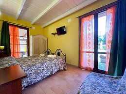 Apartment in Urbino With Pools & Veranda
