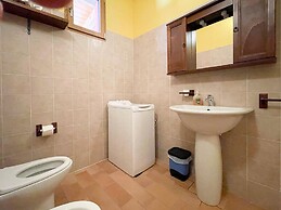 Apartment in Urbino With Pools & Veranda