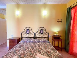 Apartment in Urbino With Pools & Veranda