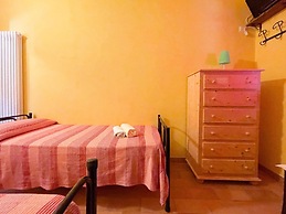 Apartment in Urbino With Pools & Veranda