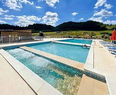 Apartment in Urbino With Pools & Veranda