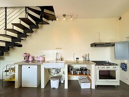 Belvilla by Oyo Amazing Apartment With Garden