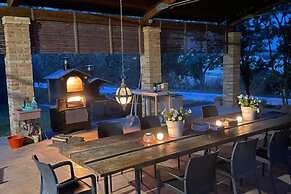 Belvilla by Oyo Amazing Apartment With Garden