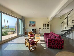 Belvilla by Oyo Amazing Apartment With Garden