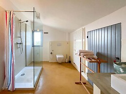 Belvilla by Oyo Amazing Apartment With Garden