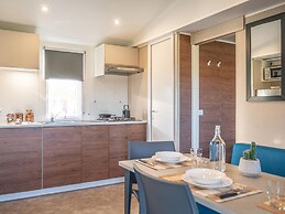 Welcoming Mobile Home in Marina di Altidona With Shared Pool