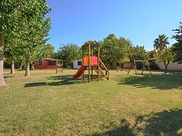 Welcoming Mobile Home in Marina di Altidona With Shared Pool