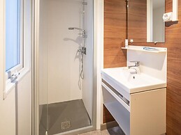 Welcoming Mobile Home in Marina di Altidona With Shared Pool