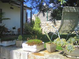 Belvilla by OYO Trullo Dell'ulivo per Due