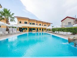 Villa With Pool in Paestum
