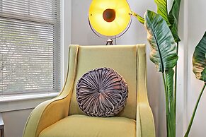 Modern & Stylish 3BR Apt in Rogers Park