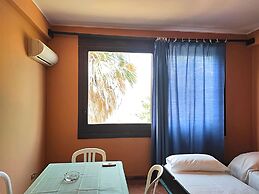 Belvilla by OYO Pleasant Apartment With Pool