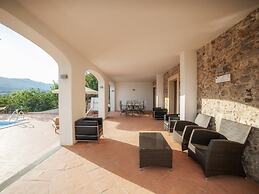 Belvilla by OYO Villa Costiera