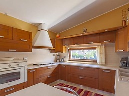 Belvilla by OYO Villa Nereide