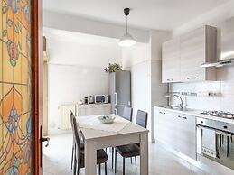 Belvilla by OYO Sunny Apartment in Giarre Near sea