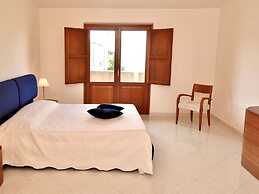Villa in Valderice With Pool and Garden