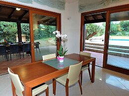 Villa in Valderice With Pool and Garden