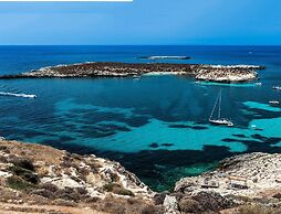 Belvilla by OYO Appartamento Lato Piscina